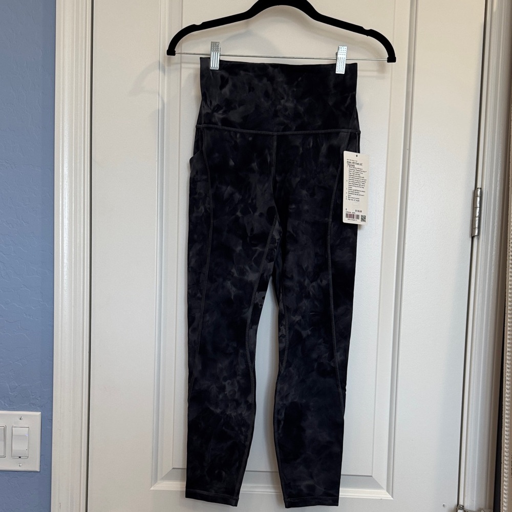 BNWT Lululemon Align High Rise Legging size 6 w Pockets